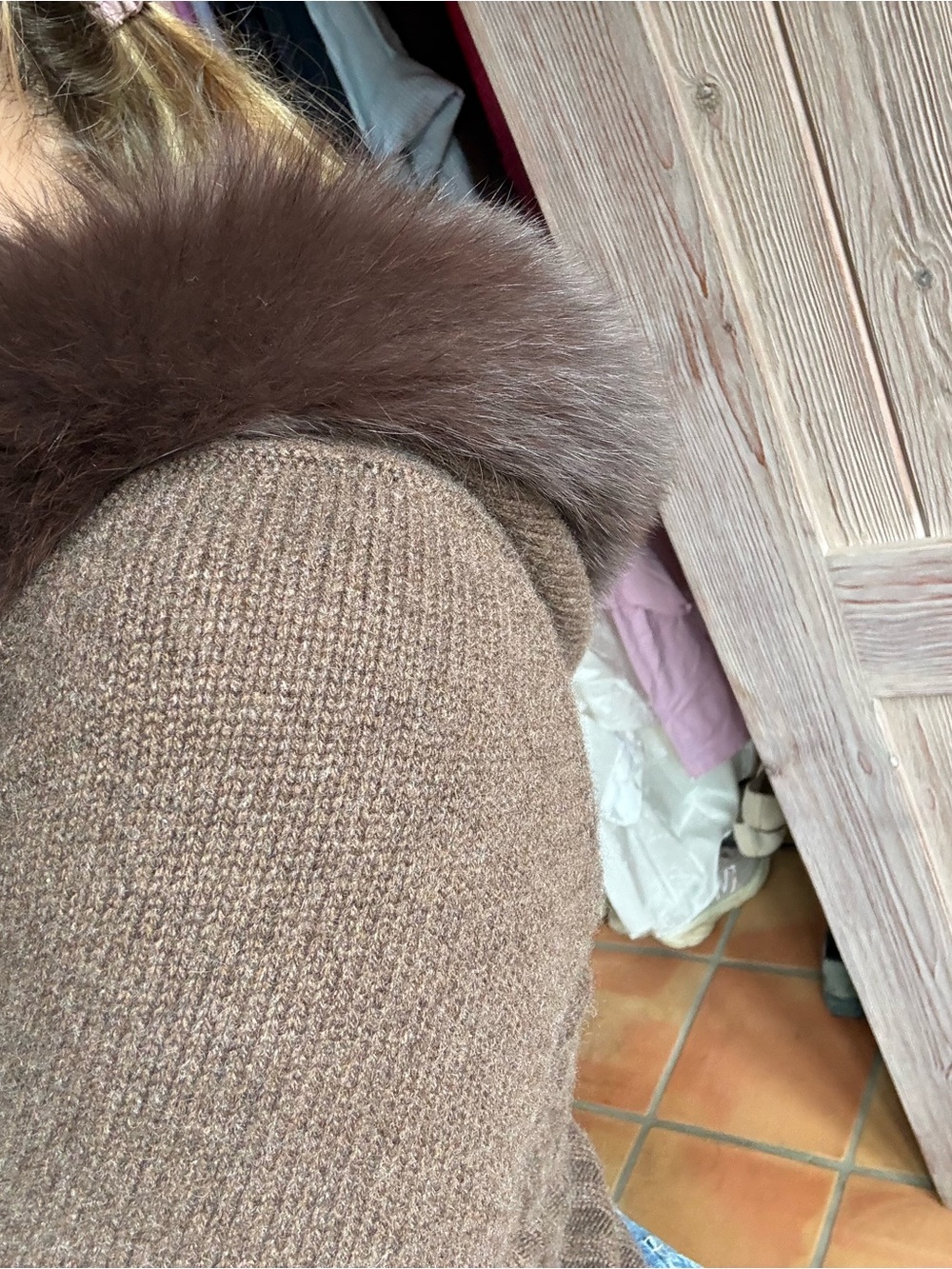 Neiman Marcus Brown Zip-Front Hooded Cardigan with Fur Pom Trim - Picture 3 of 9